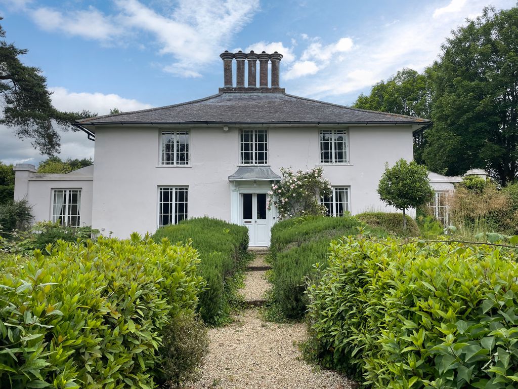 Property photo 1 of 15 Church Villa
