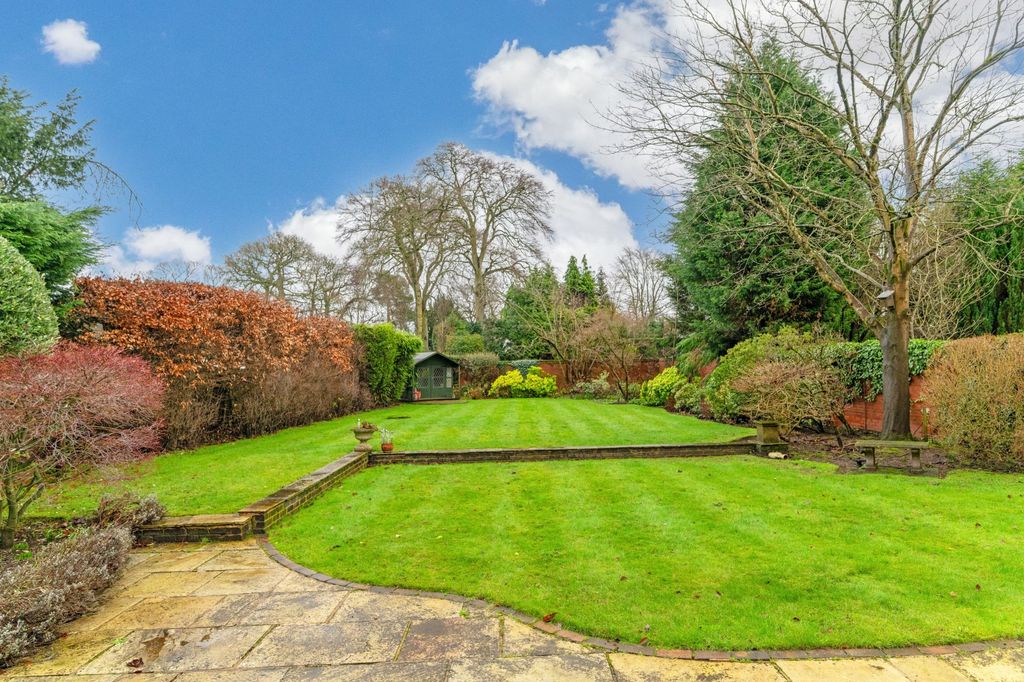 Property photo 2 of 43