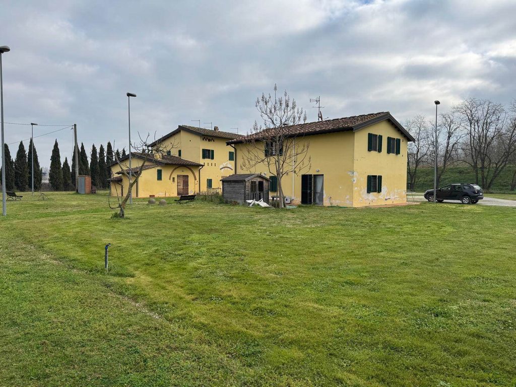 Property photo 1 of 26 10 Bedrooms - Rustic Village - Tuscany - For Sale - A9591Af124