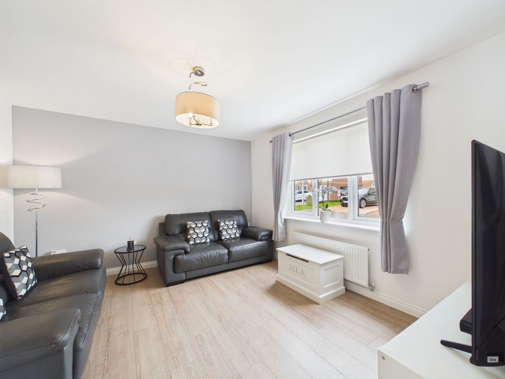 Property photo 3 of 24