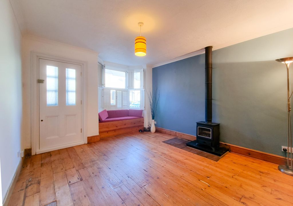 Property photo 3 of 16