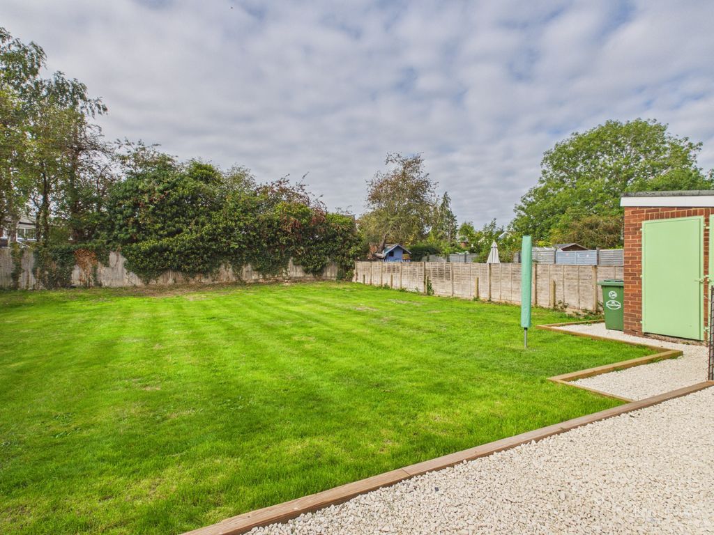 Property photo 2 of 17 Garden