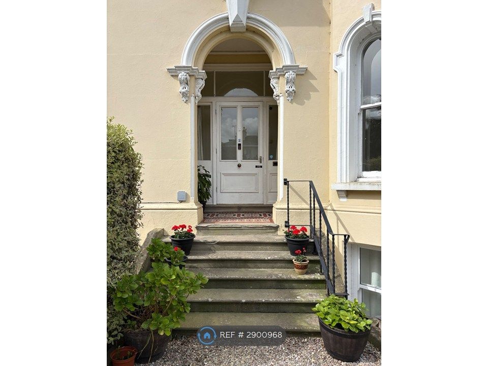 Property photo 3 of 15 Private Entrace (Front View)