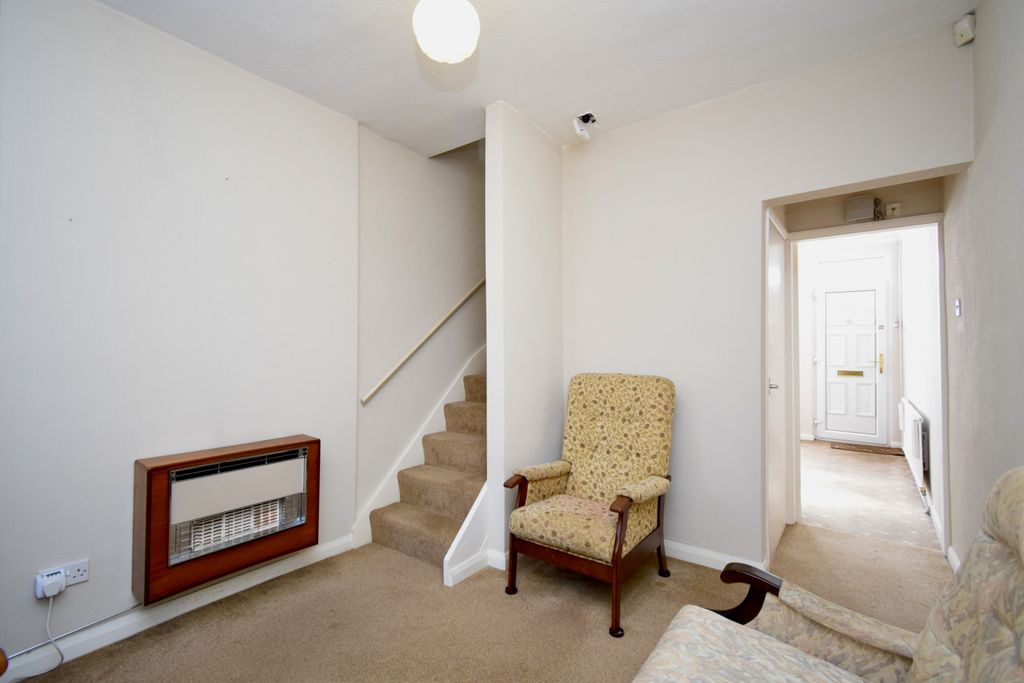 Property photo 3 of 11 Gallery