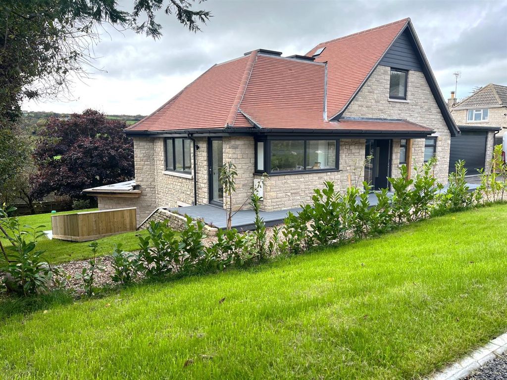 Property photo 2 of 19 4196 Oct Windowcard.Jpg