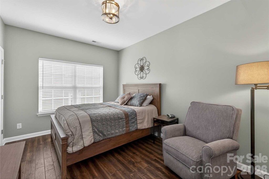 Property photo 1 of 7 <Alttext/>