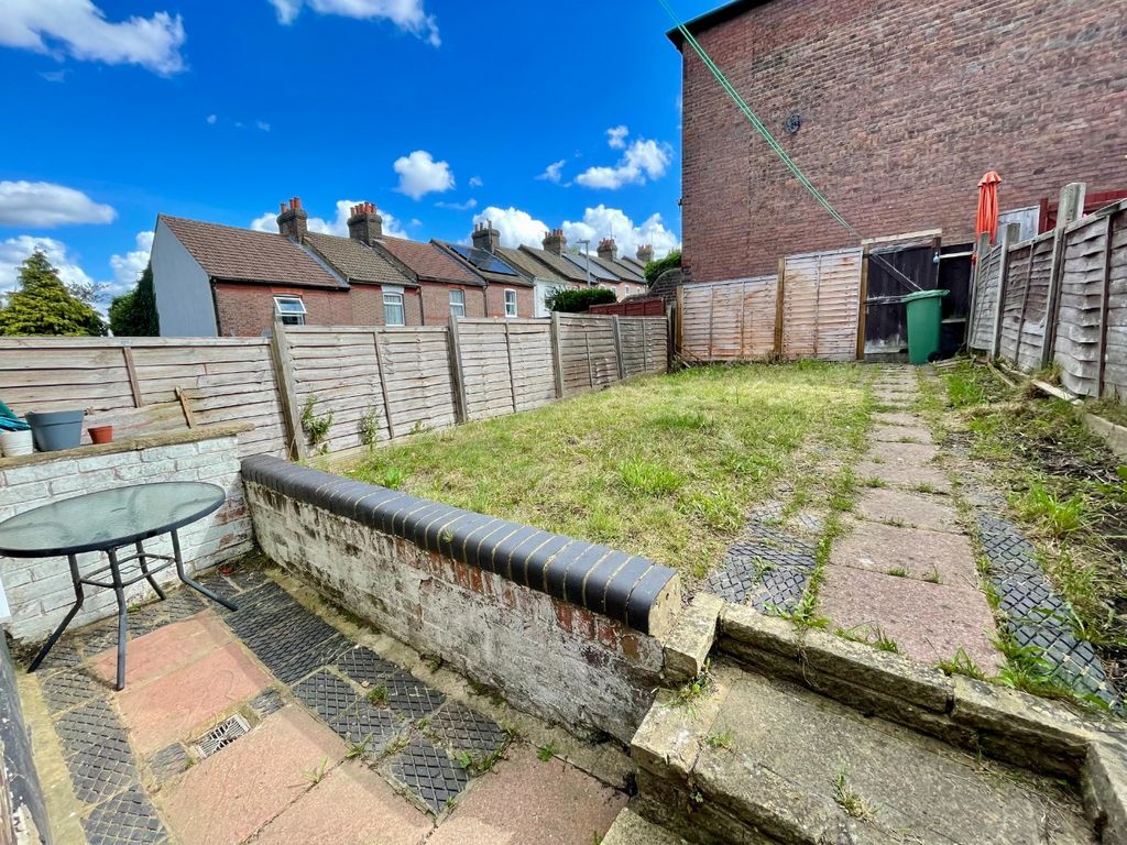 Property photo 2 of 9 4522191