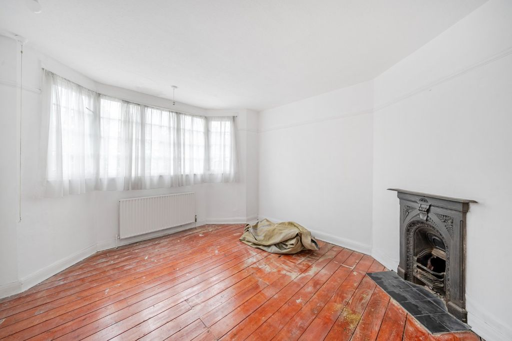 Property photo 2 of 14 Picture No. 02