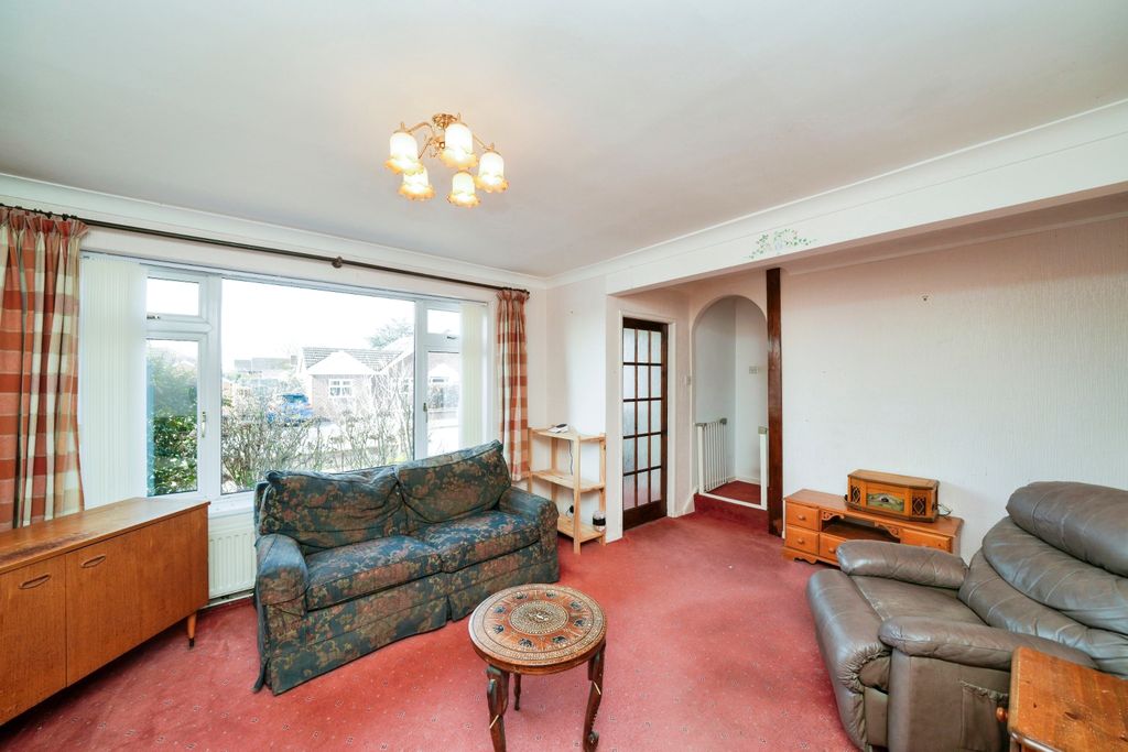 Property photo 3 of 15