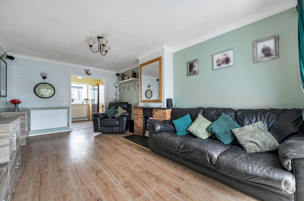 Property photo 2 of 21 A56Ad041-E4E9-46d...