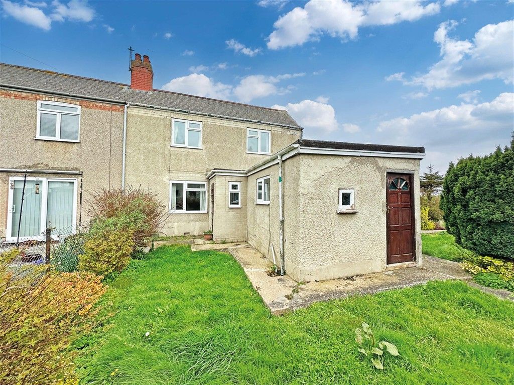 Property photo 1 of 2