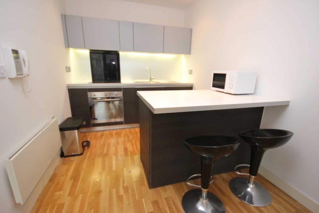 Property photo 2 of 6