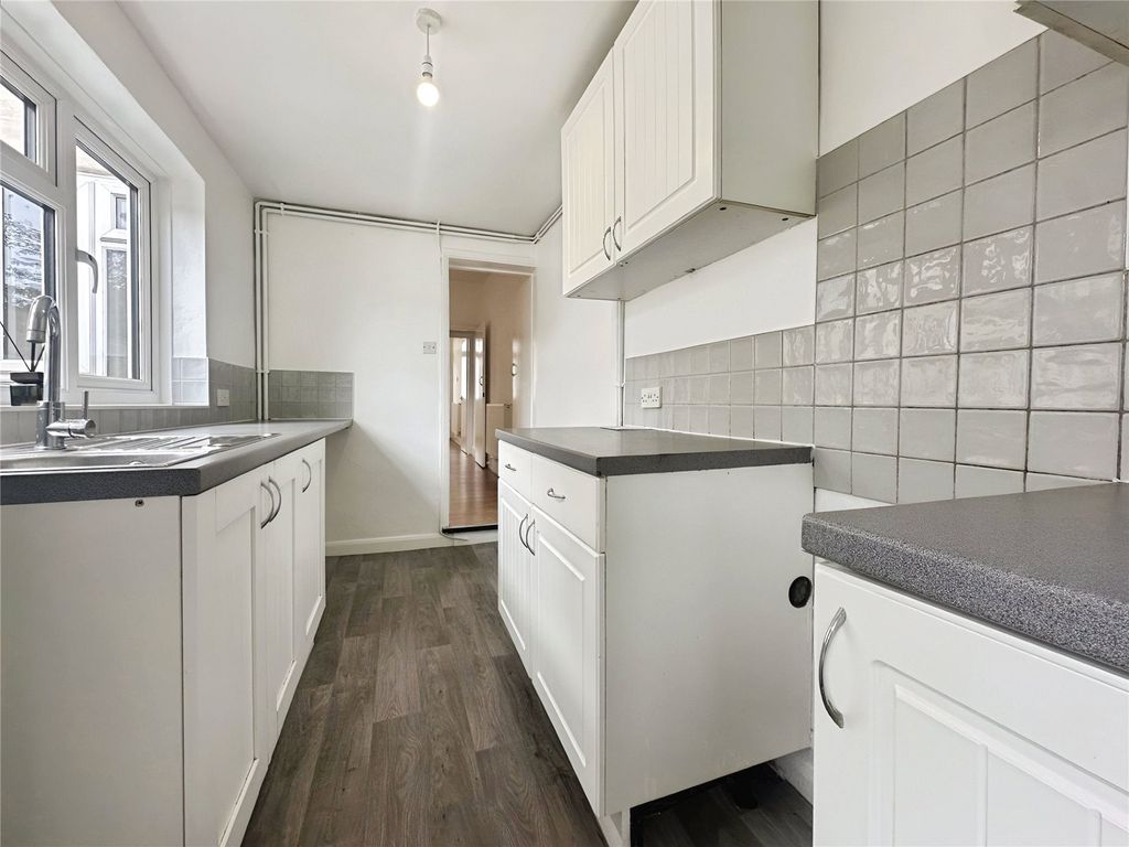 Property photo 3 of 13 Picture No. 52