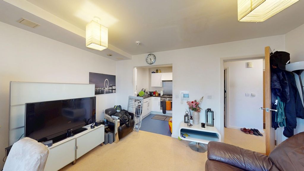 Property photo 3 of 9
