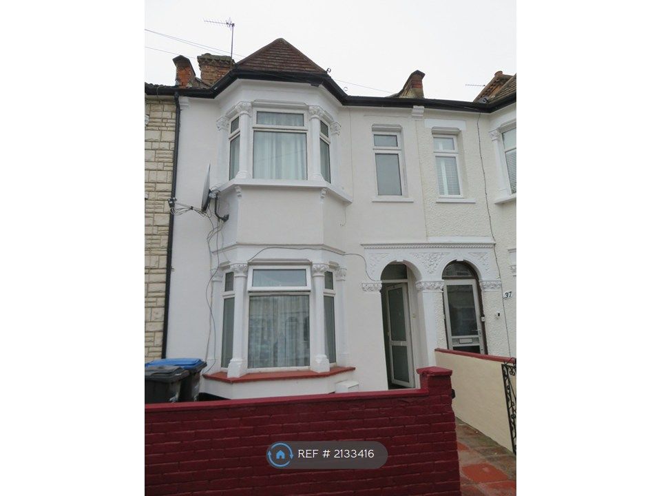 Property photo 3 of 34