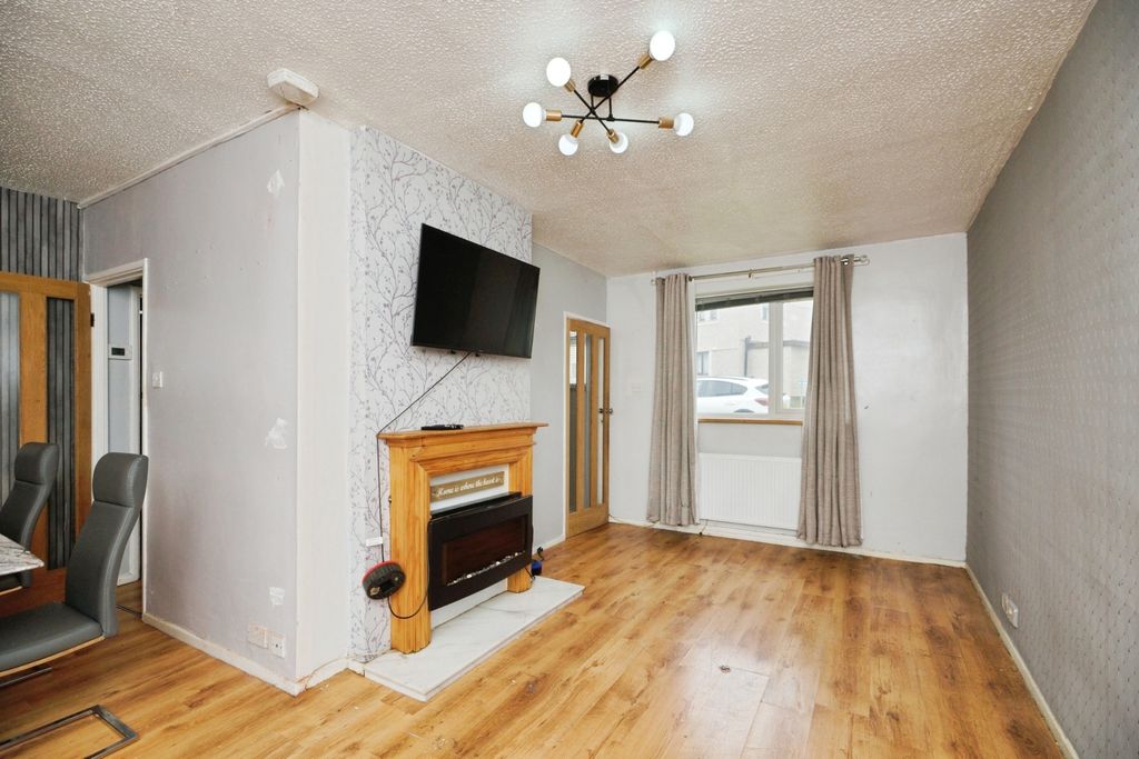 Property photo 3 of 18 Image 3