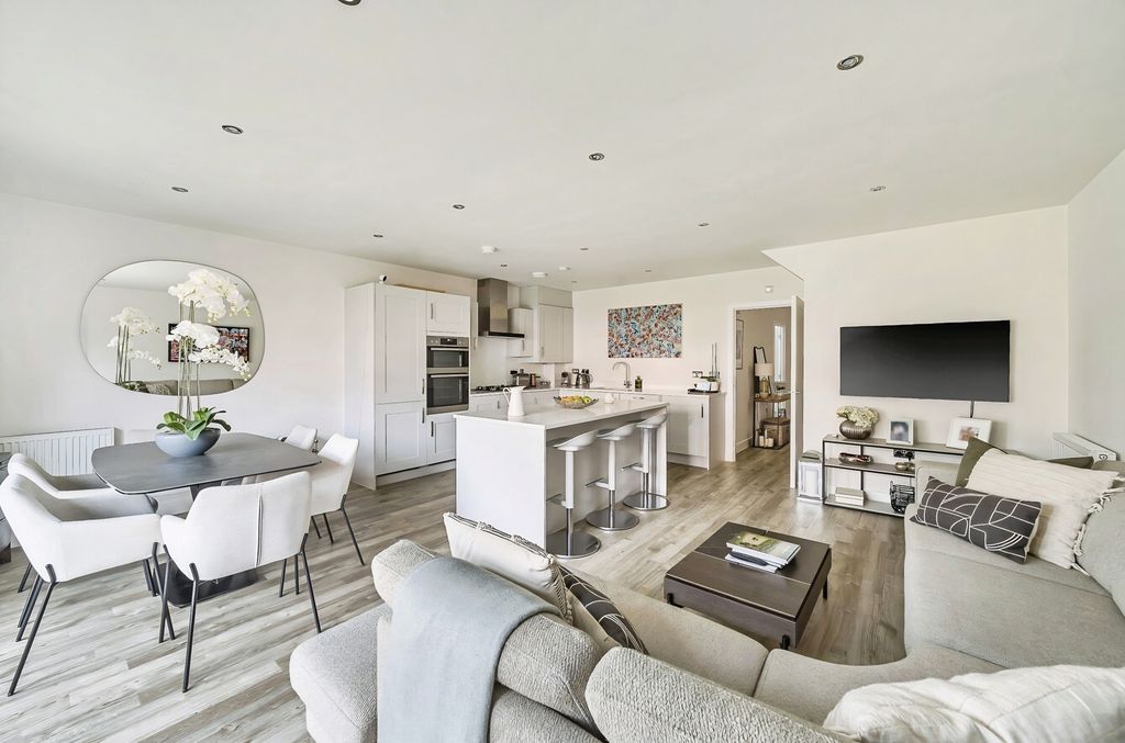 Property photo 1 of 25 Pbox-Img.Jpg