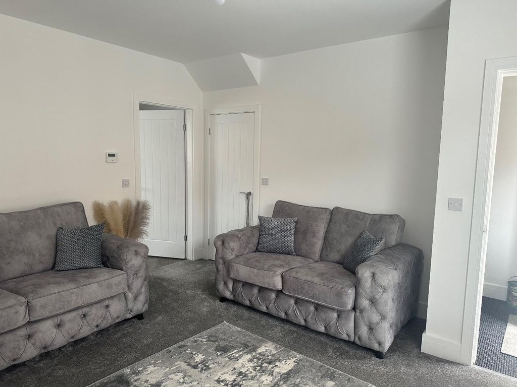 Property photo 3 of 17 Tempimageit1Jga.Jpg