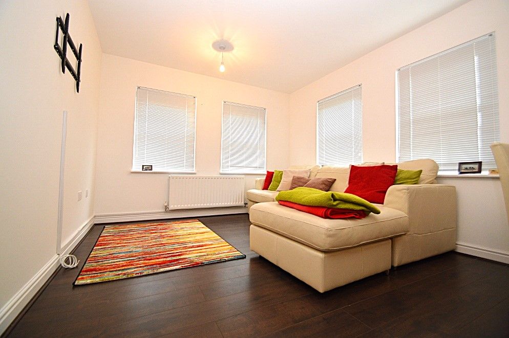 Property photo 2 of 9 Img_701_4_Original