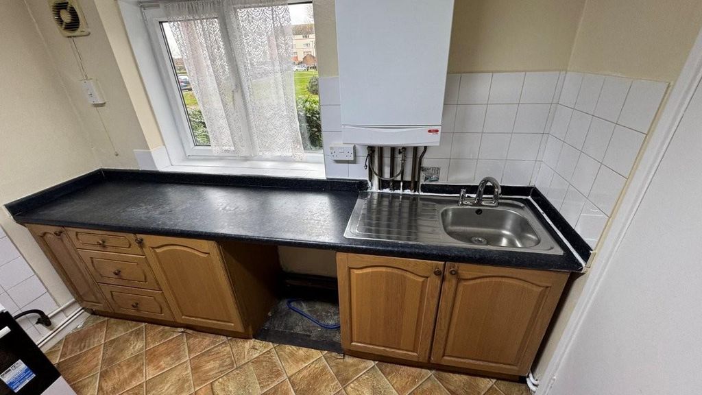 Property photo 3 of 8