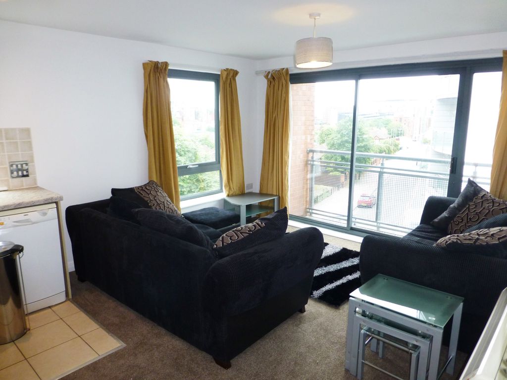 Property photo 2 of 11