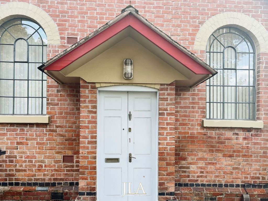 Property photo 3 of 20