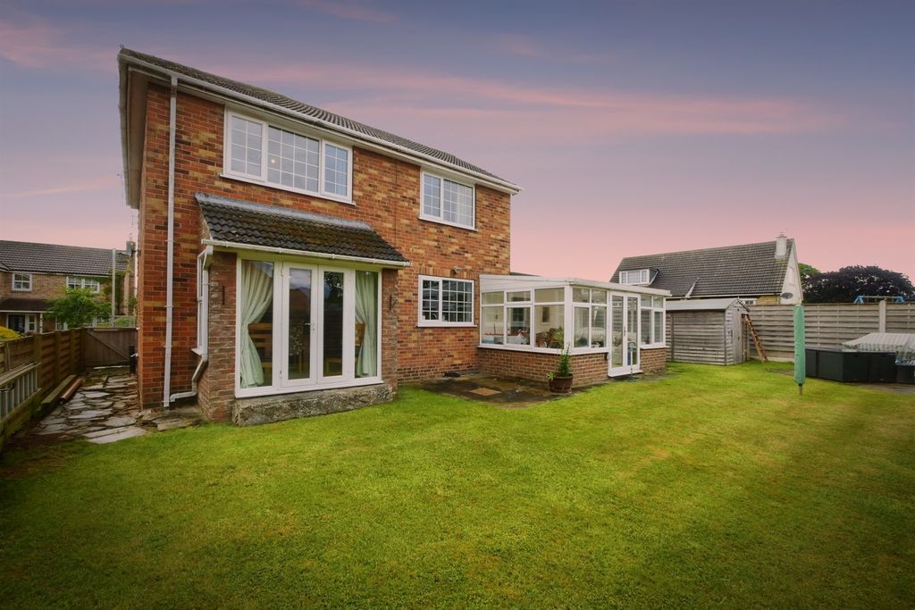 Property photo 2 of 17