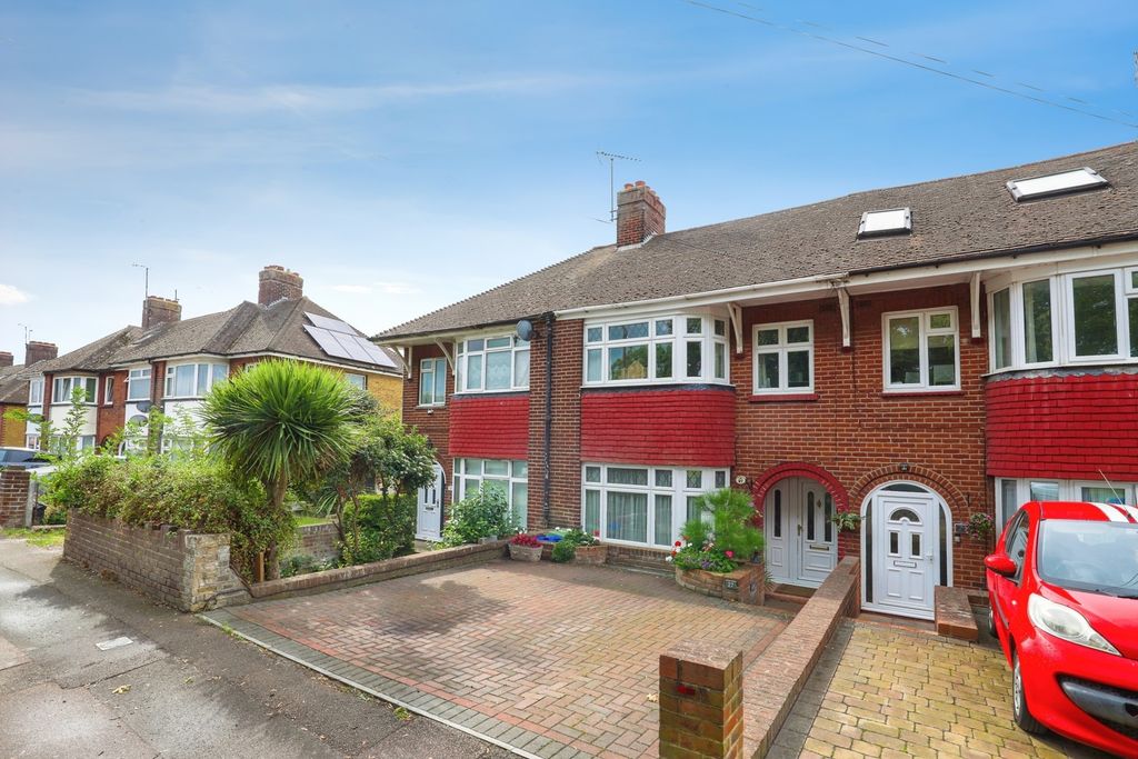 Property photo 1 of 18 Pbox-Img.Jpg