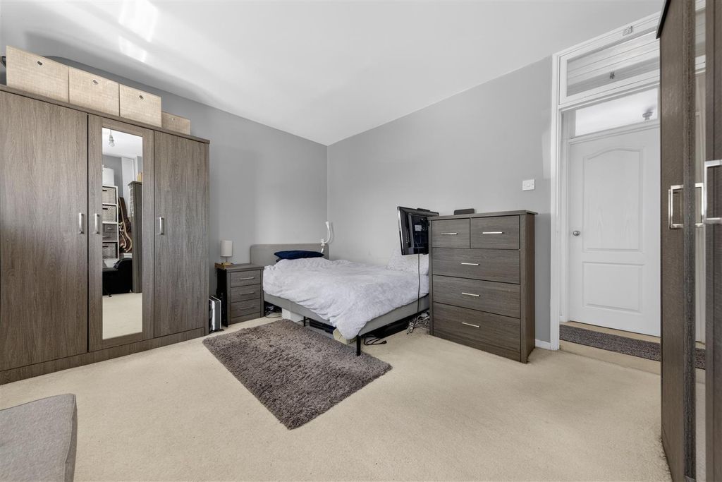 Property photo 3 of 20 Ba-18.Jpg