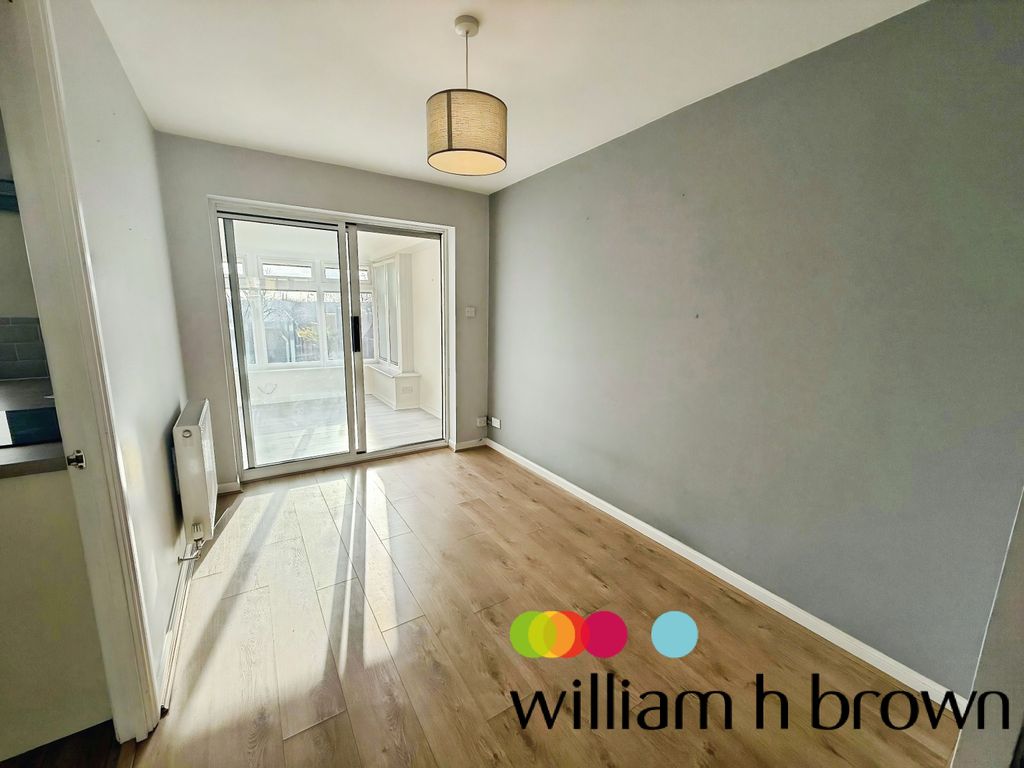 Property photo 3 of 9 Dining Room