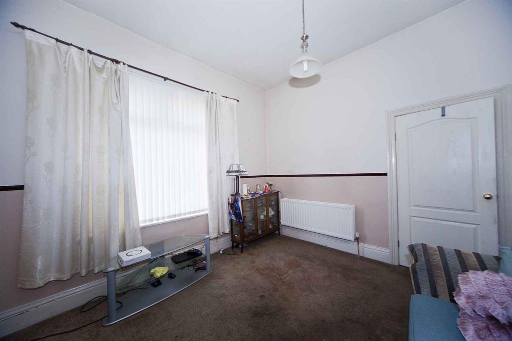 Property photo 3 of 21