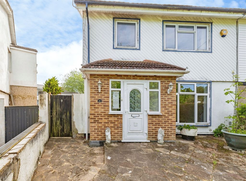Property photo 1 of 13