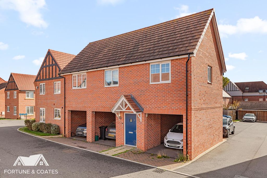 Property photo 1 of 12 Redstartdrive_15.Jpg
