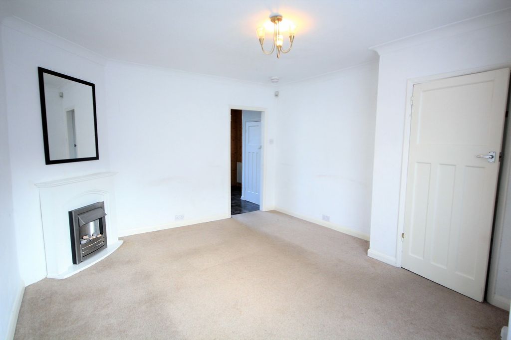 Property photo 2 of 9 Living Room