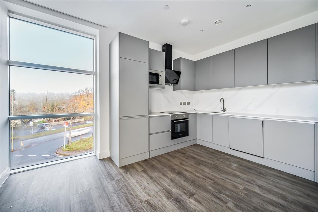 Property photo 3 of 17 1385626-5-69298A55ee125.Jpg