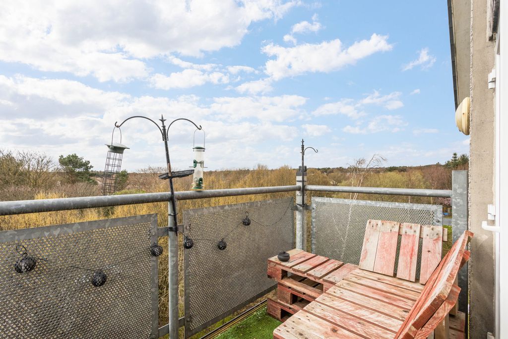 Property photo 3 of 11 51 Hawk Brae 10