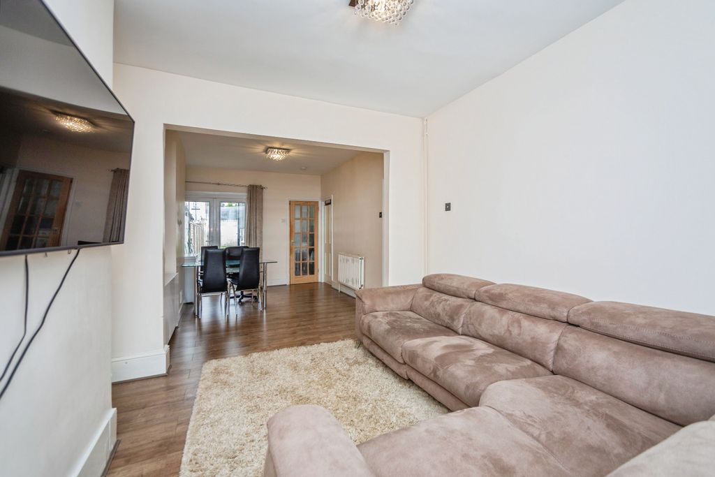 Property photo 1 of 13 Photography