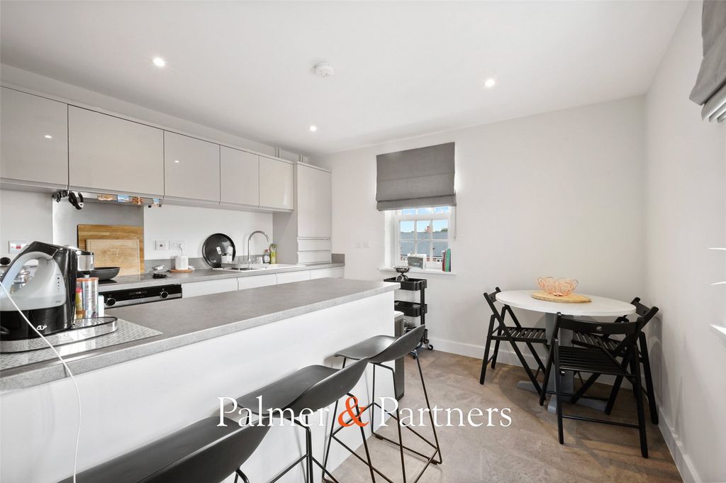 Property photo 2 of 13 Picture No. 03