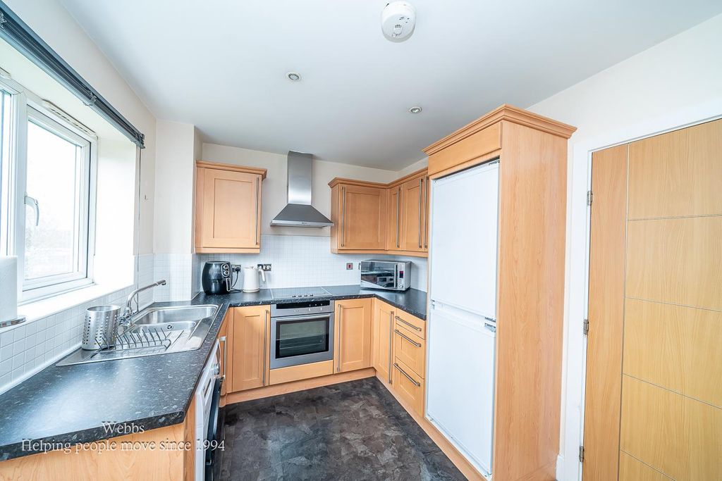 Property photo 3 of 15 Webbs-46.Jpg