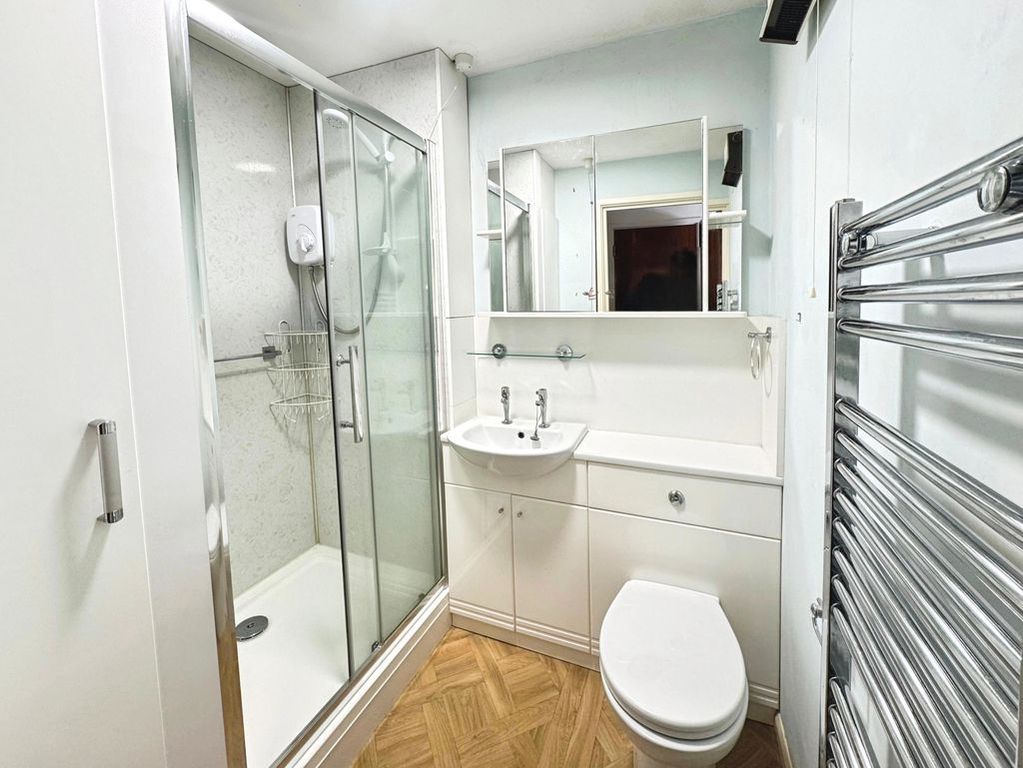 Property photo 2 of 10 Springfields