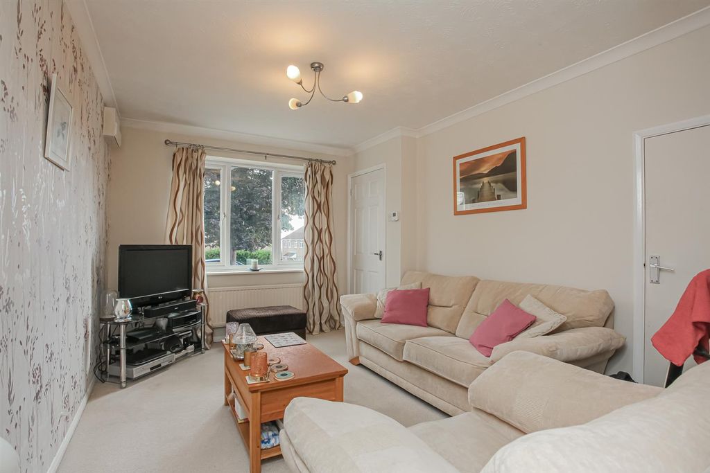 Property photo 2 of 8 Img_2607.Jpg