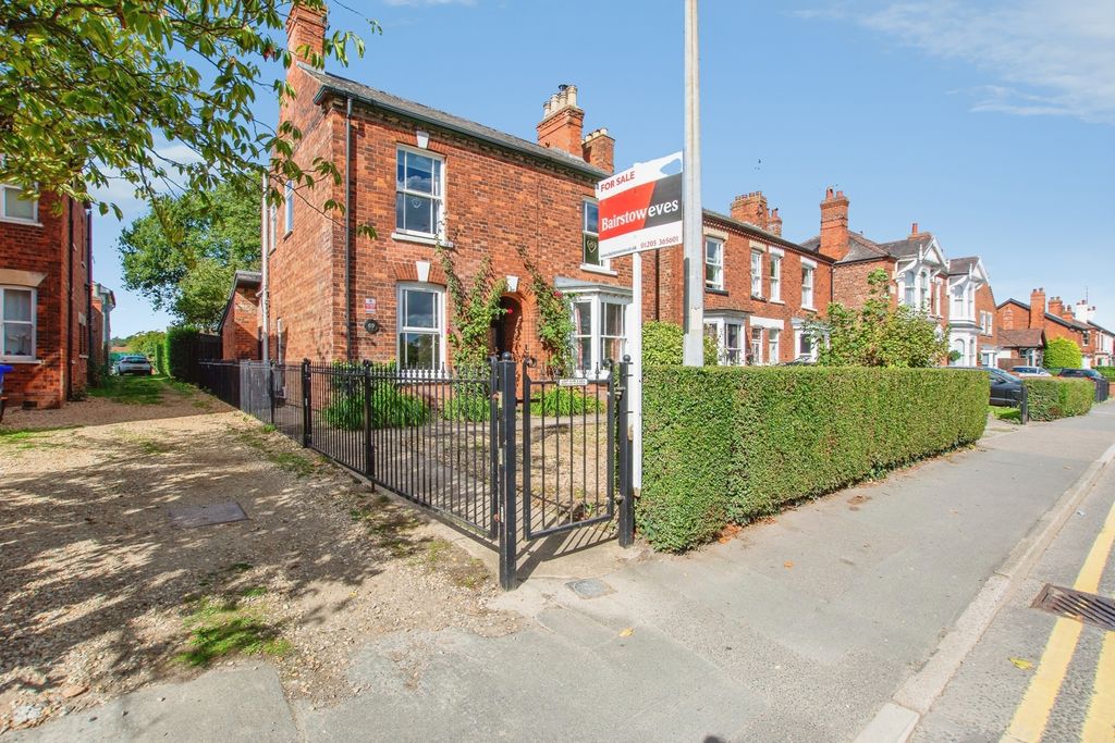 Property photo 1 of 19 Pbox-Img.Jpg