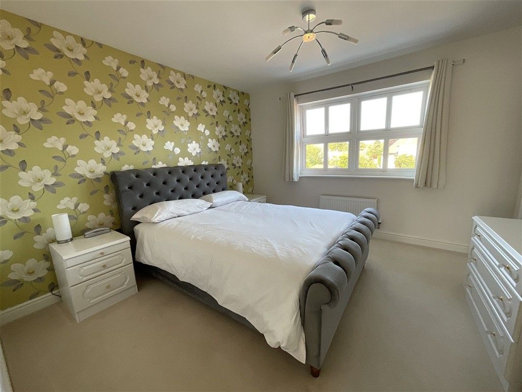 Property photo 3 of 7 Bedroom