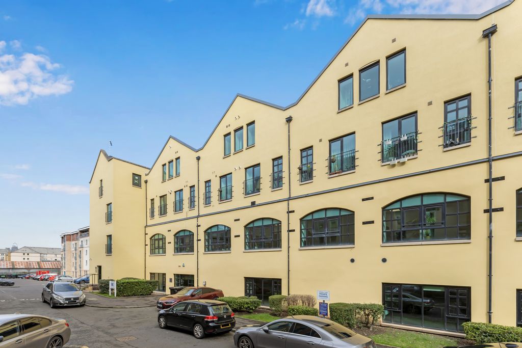 Property photo 1 of 20 Primary Property Image