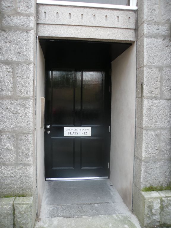 Property photo 2 of 9 Photo 2