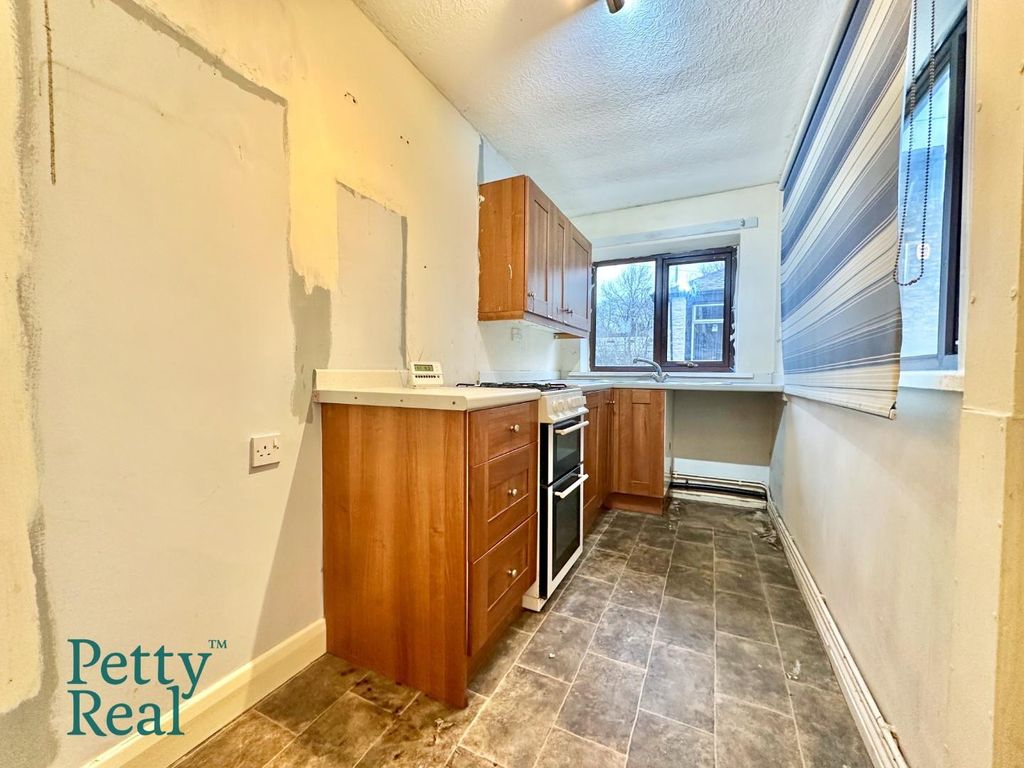 Property photo 2 of 8 15B4Cff6-737C-41C0-Acfd-47CD7E509Df5.Jpeg