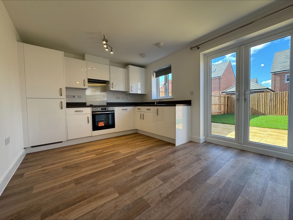 Property photo 2 of 17 Image
