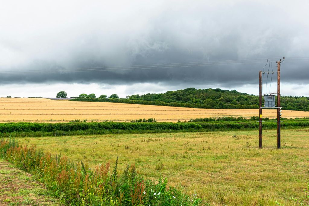 Property photo 3 of 7 20.Jpg