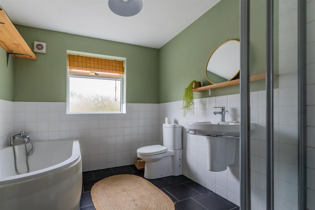 Property photo 3 of 20 39 (14 Of 20).Jpg