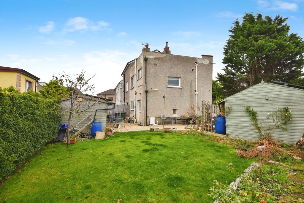 Property photo 2 of 16 Photo